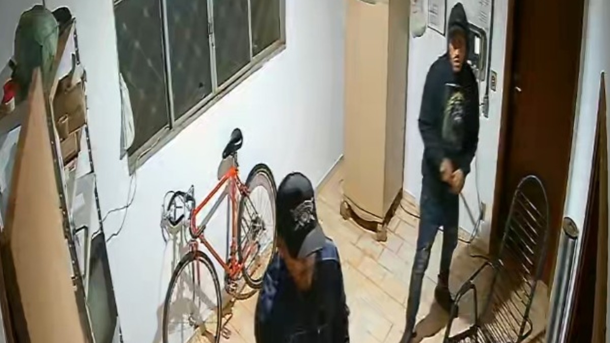 Seguem foragidos três dos quatro suspeitos