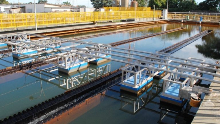 ranking saneamento básico cidades brasileiras