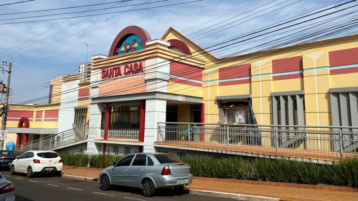 Segue foragido o homem que atirou