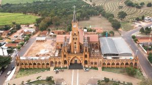 Turismo religioso ganha destaque na Páscoa e movimenta destinos de fé no Brasil