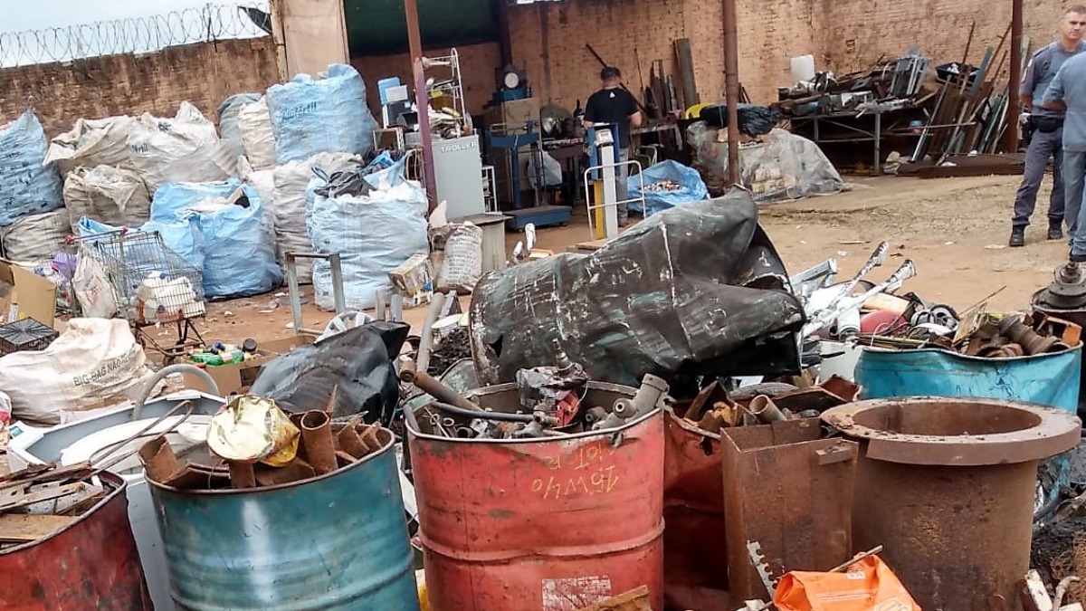 Polícia Civil realiza operação em 15