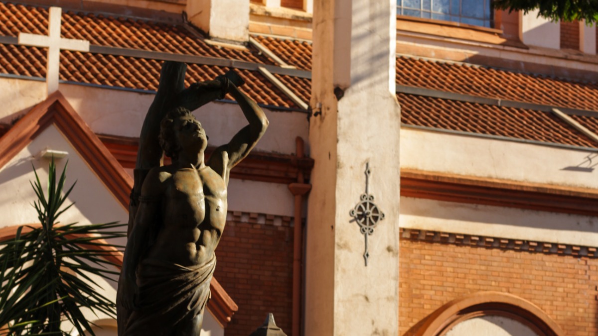 Catedral tem programação especial de missas