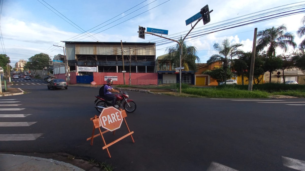 semáforos desligados