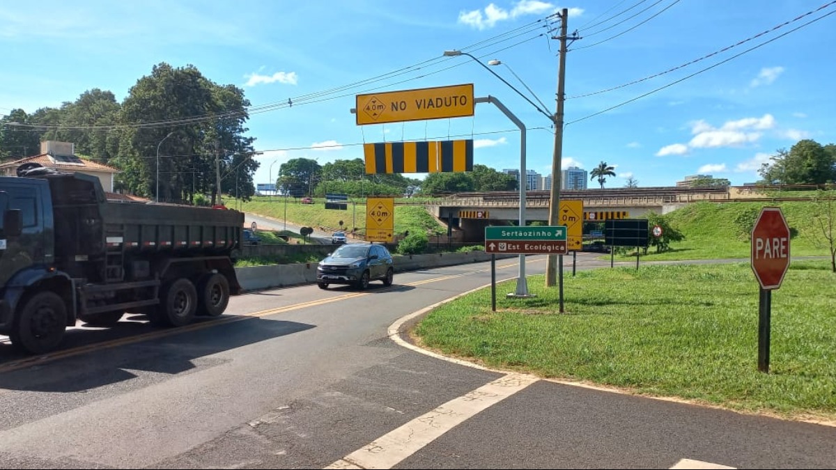 altura máxima viaduto