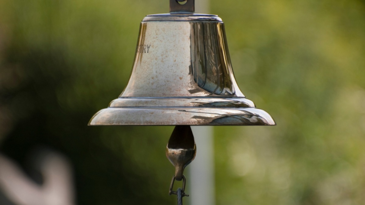 Toca o sino! Estandes usam esse