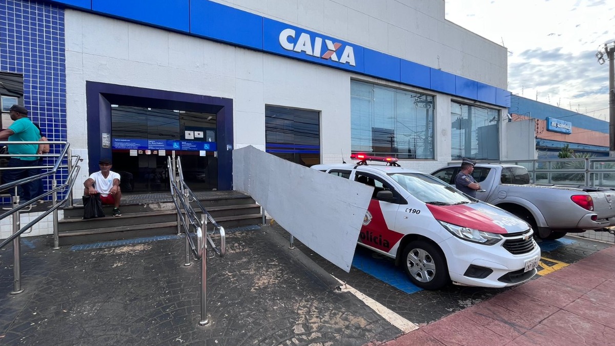 roubo agência bancária