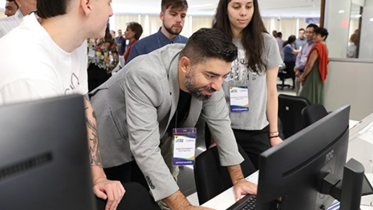 testes urna eletrônica