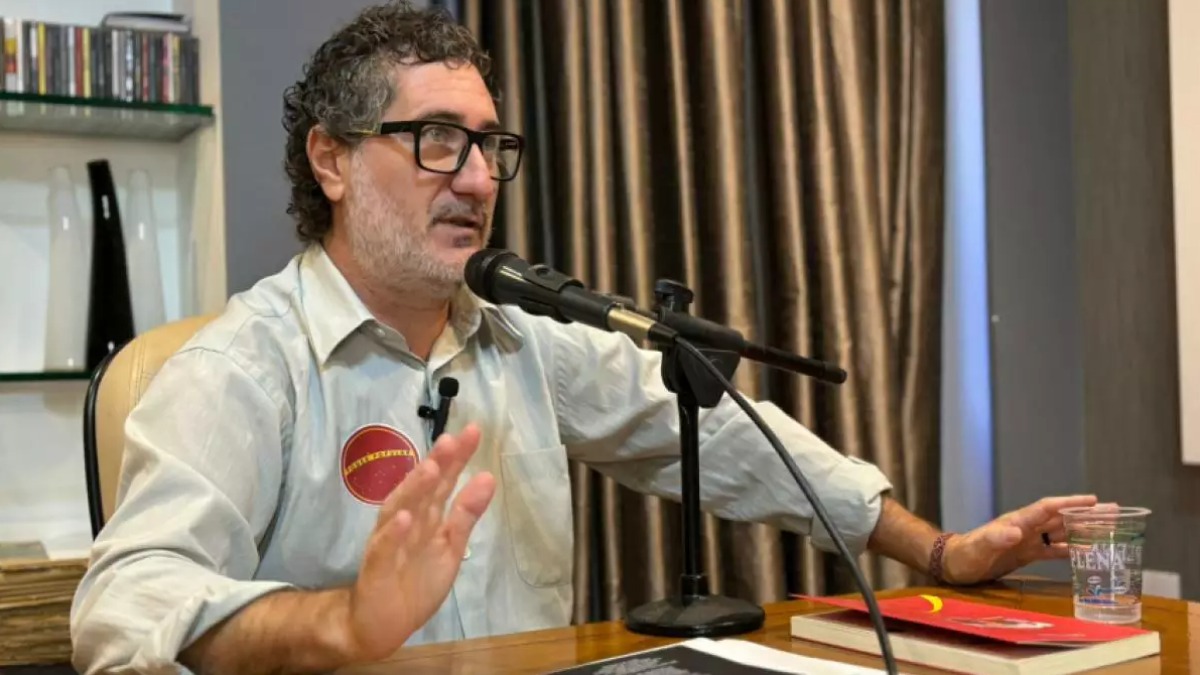 A entrevista de Tito Flávio à