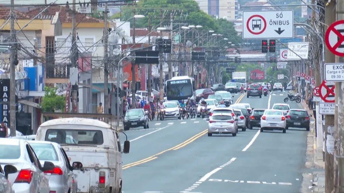 Comerciantes relatam alívio após volta da