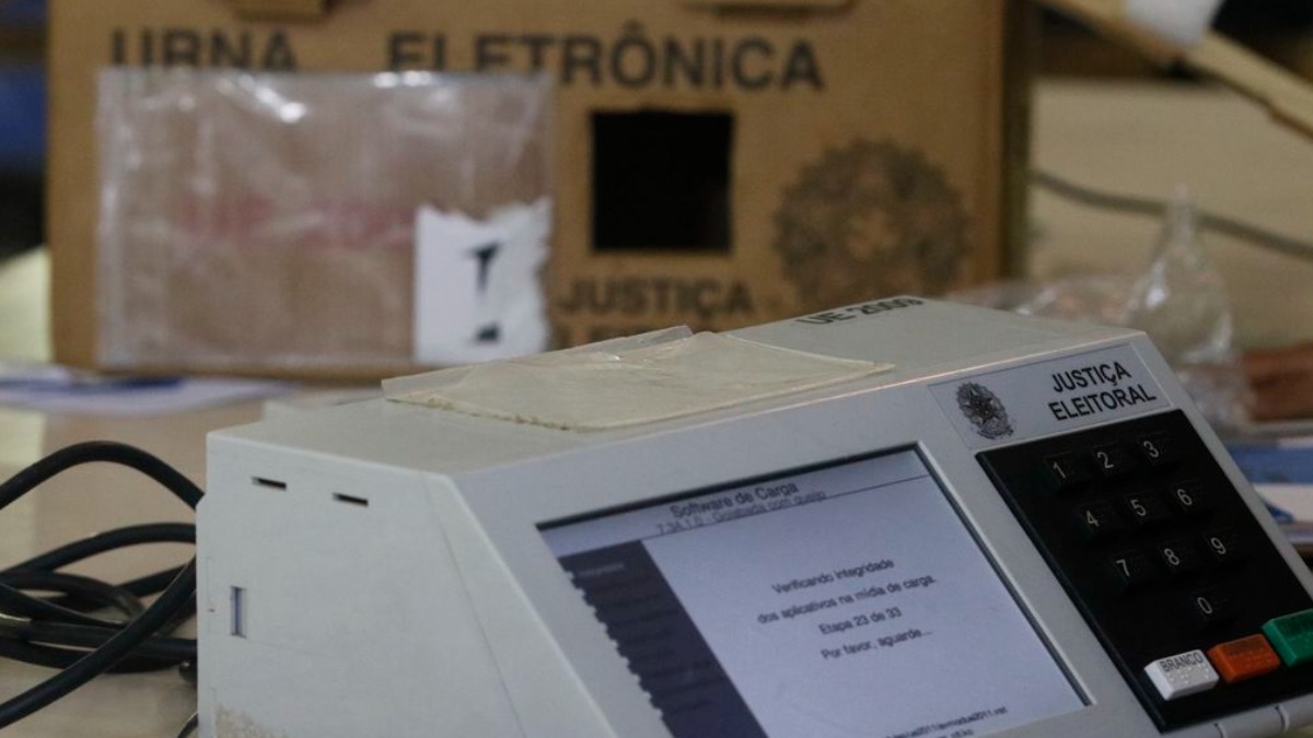 Eleição continua em ao menos 17
