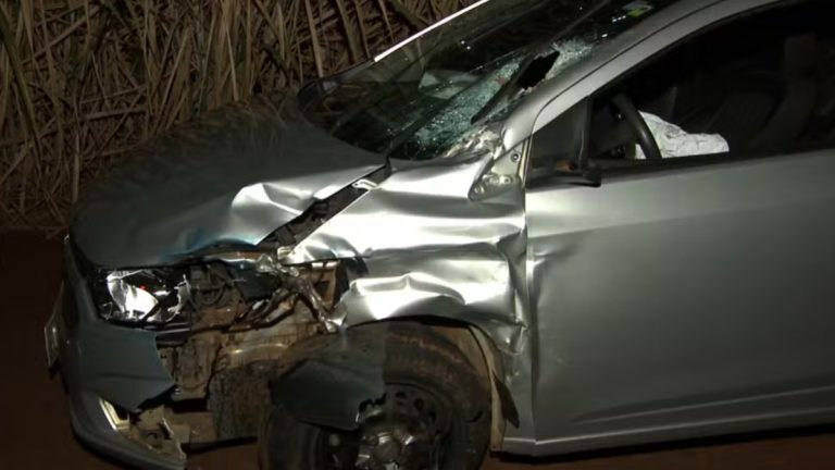 Motociclista morre após bater de frente