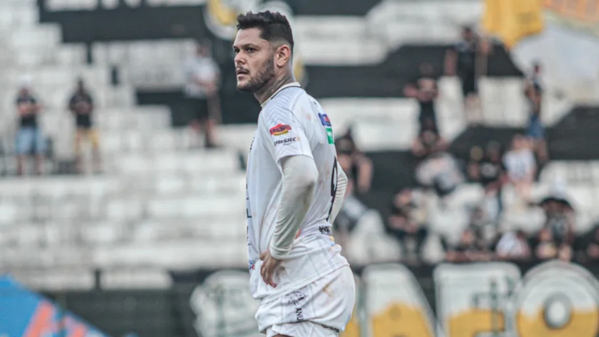 Wendel Alex volta a ser titular