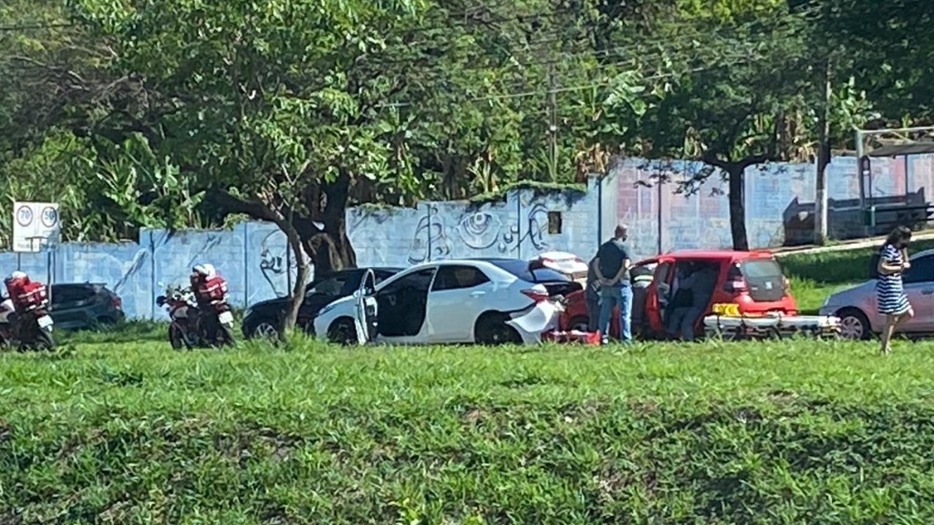 acidente Avenida Maurílio Biagi