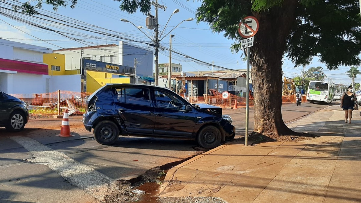 Trânsito na Avenida Independência