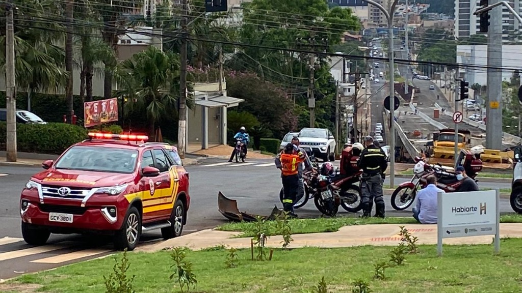 acidente carro Nove de Julho