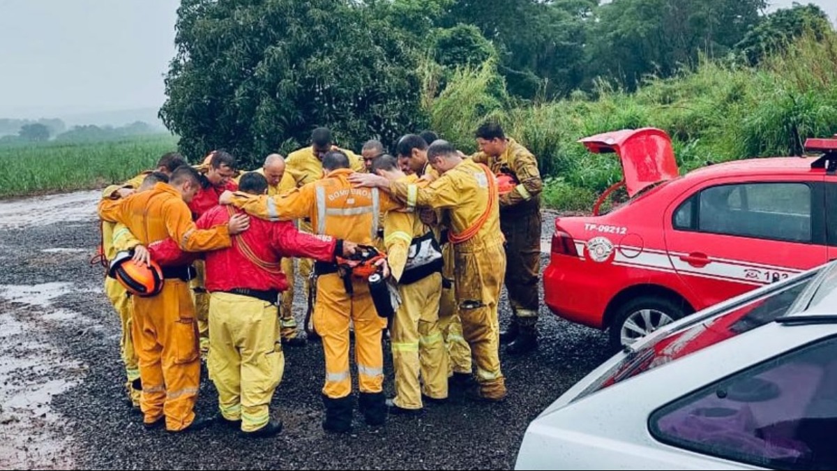 Resgate Gruta Duas Bocas