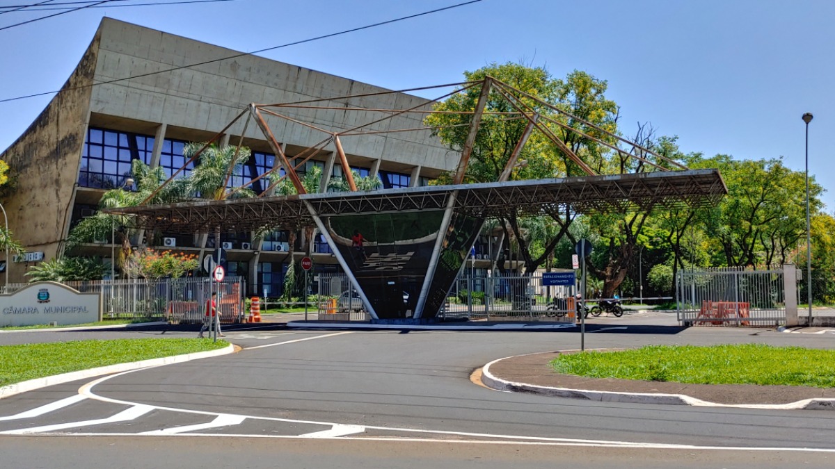 Prefeitura e Câmara de Ribeirão