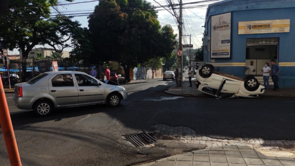 acidente carro Ribeirão Preto