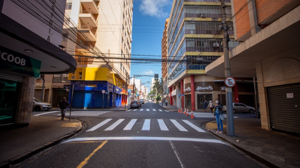 restrições horário funcionamento