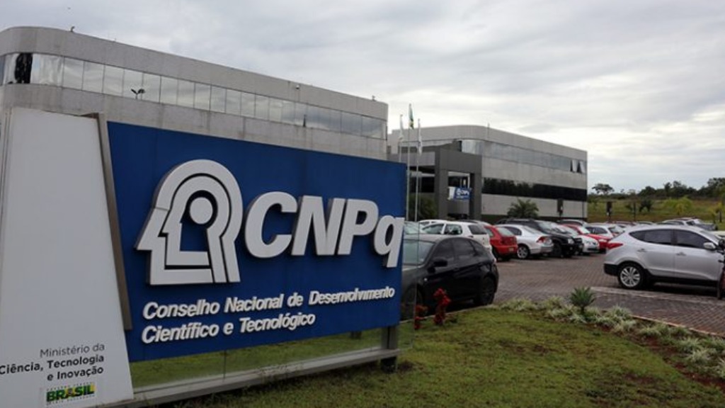 Apagão CNPq Lattes