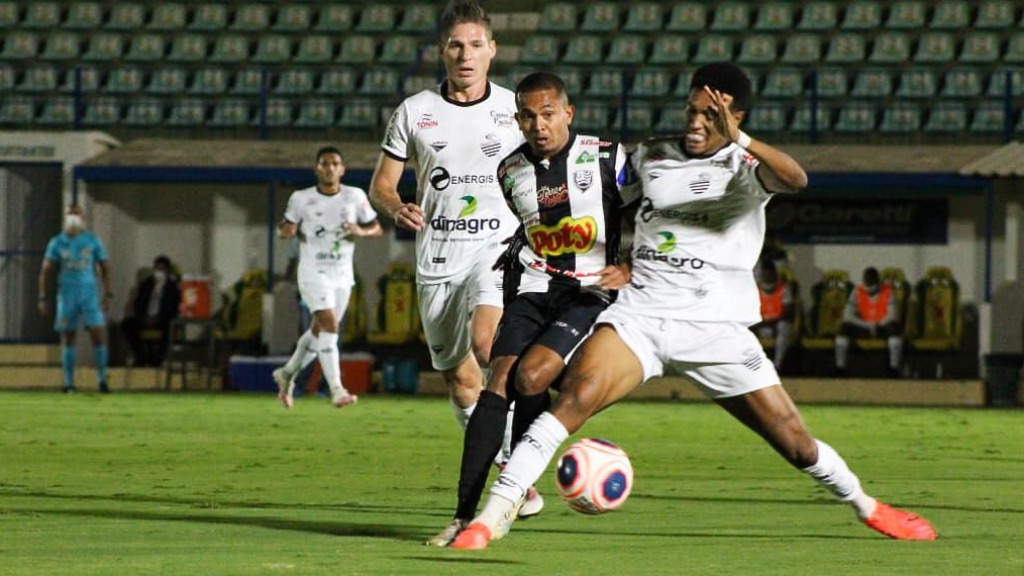 setor defensivo Comercial