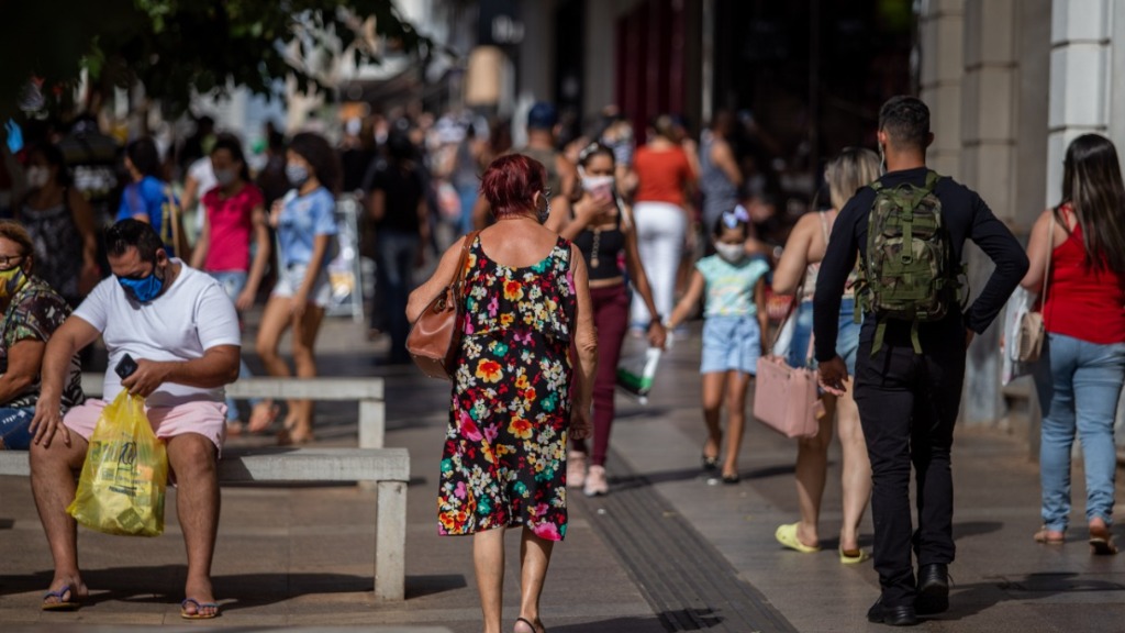 horário especial comércio