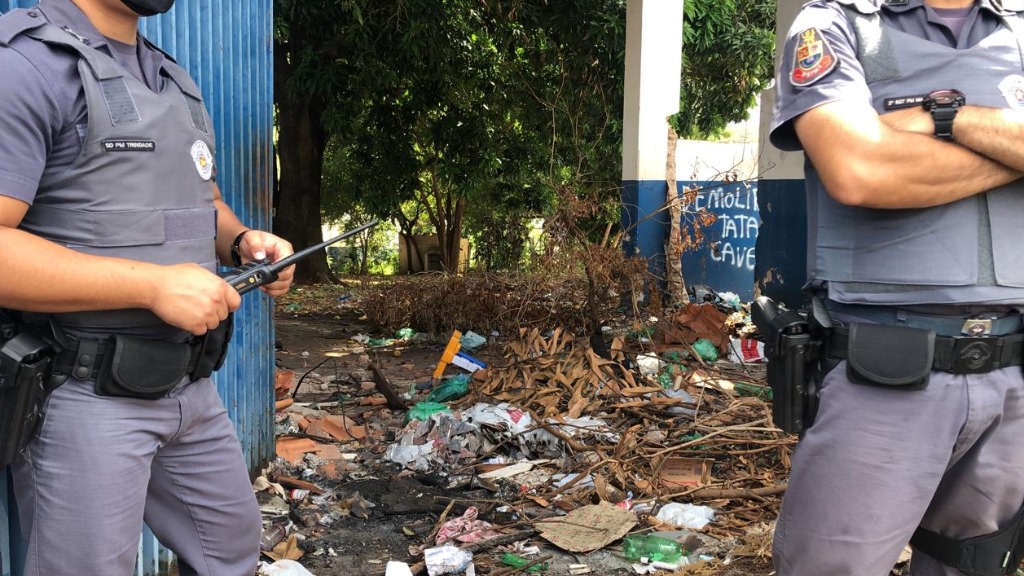 Corpo encontrado córrego