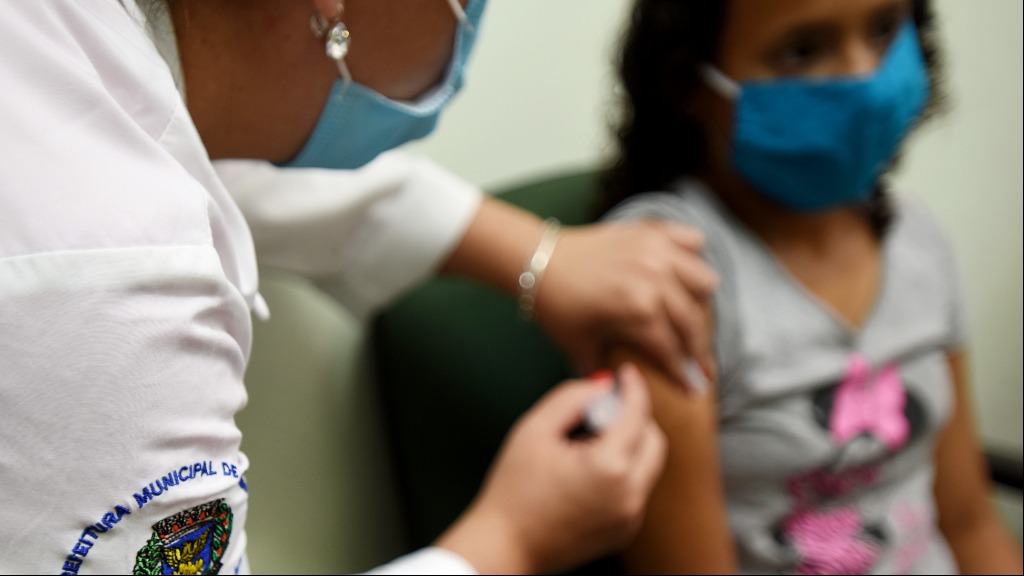 vacinação crianças adolescentes
