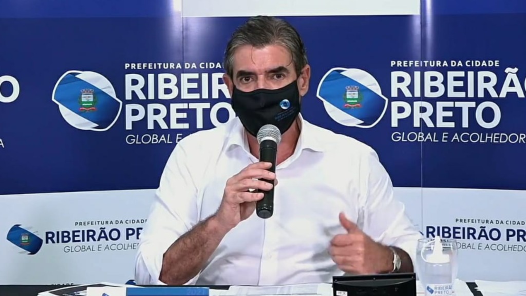 falta de equipamentos