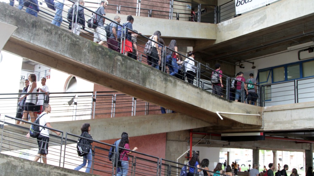 transferência alunos escolas período integral