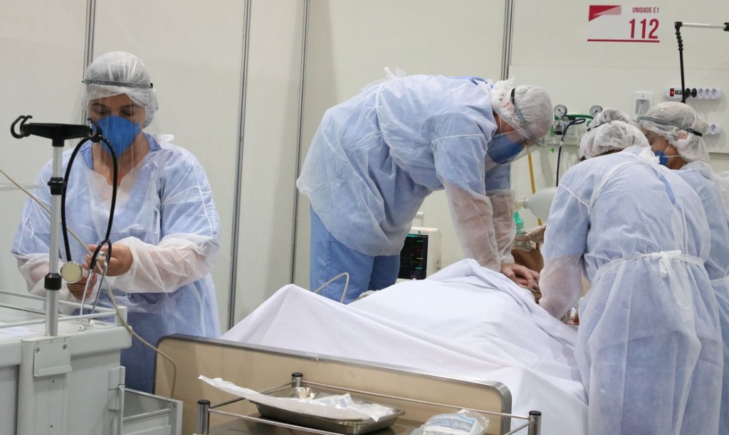 internação UTI Covid-19