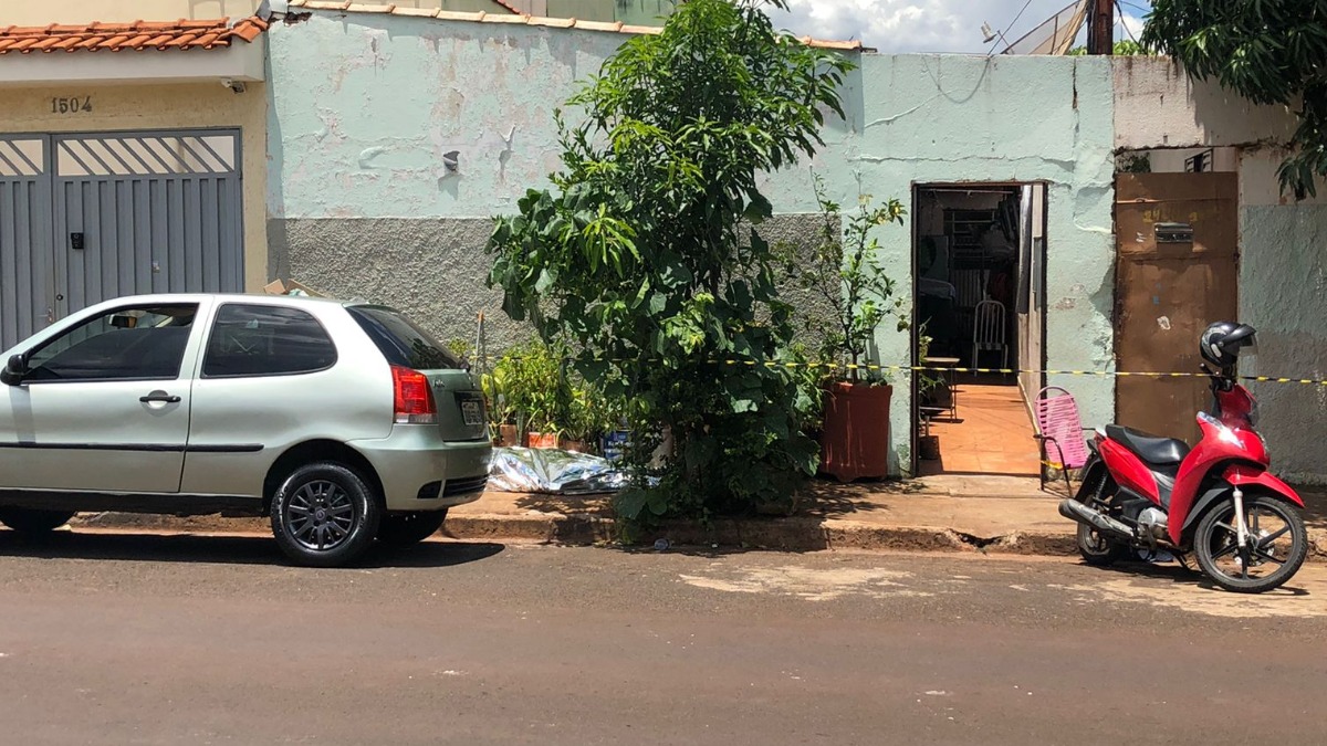 assassinato vizinho briga