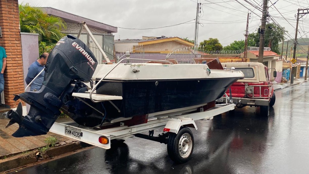 roubo lancha Ribeirão