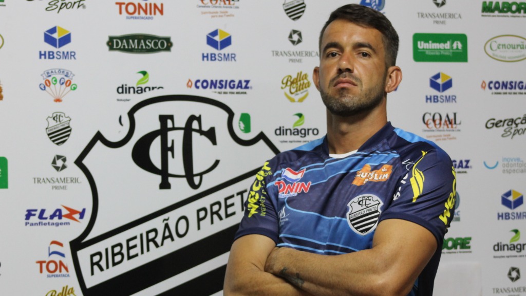 Lucas Cunha contratação