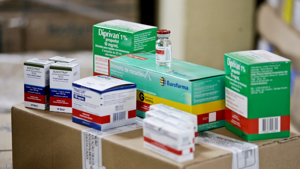 kits intubação hospitais