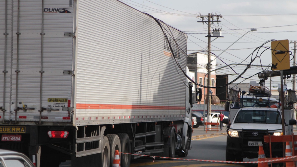 fios soltos internet