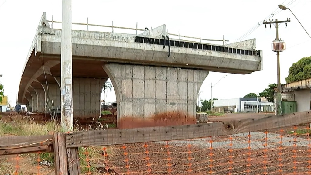 atrasos obras Ribeirão Mobilidade