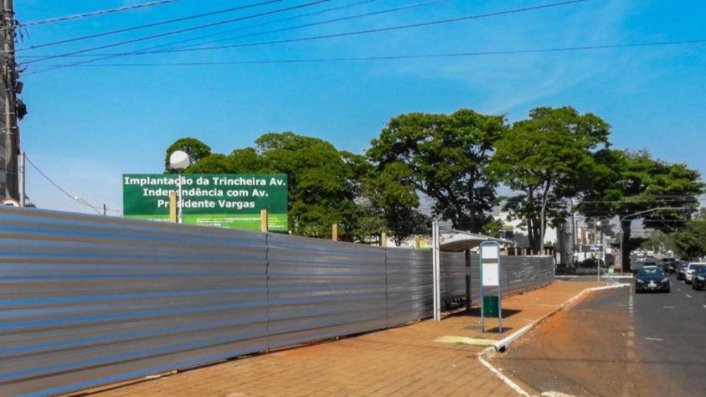 desconto IPTU obras paralisadas