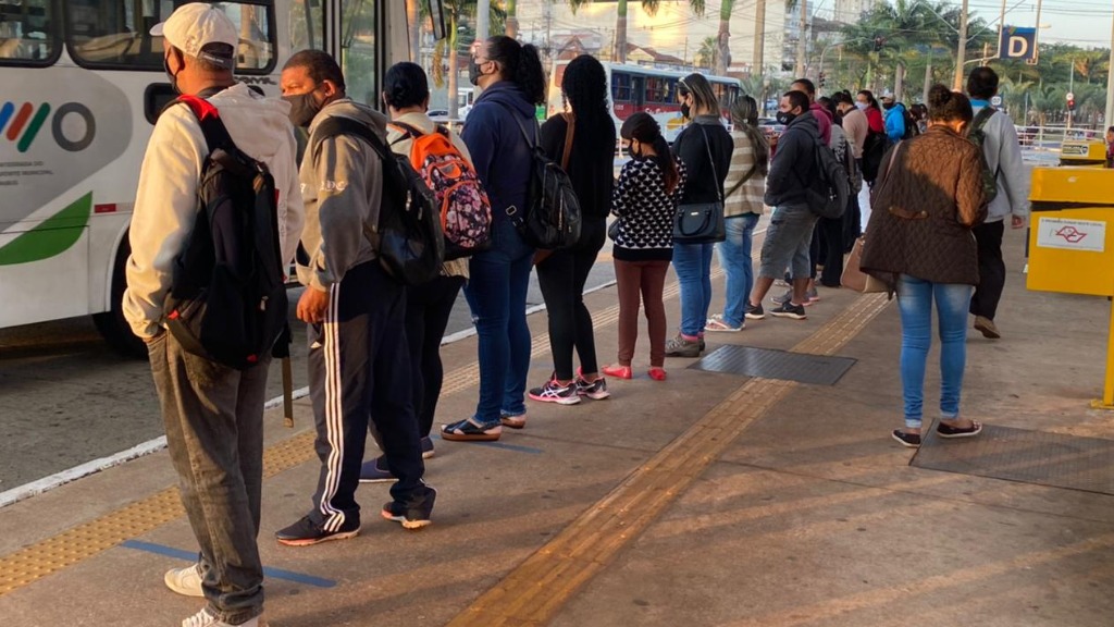reforço ônibus transporte Ribeirão