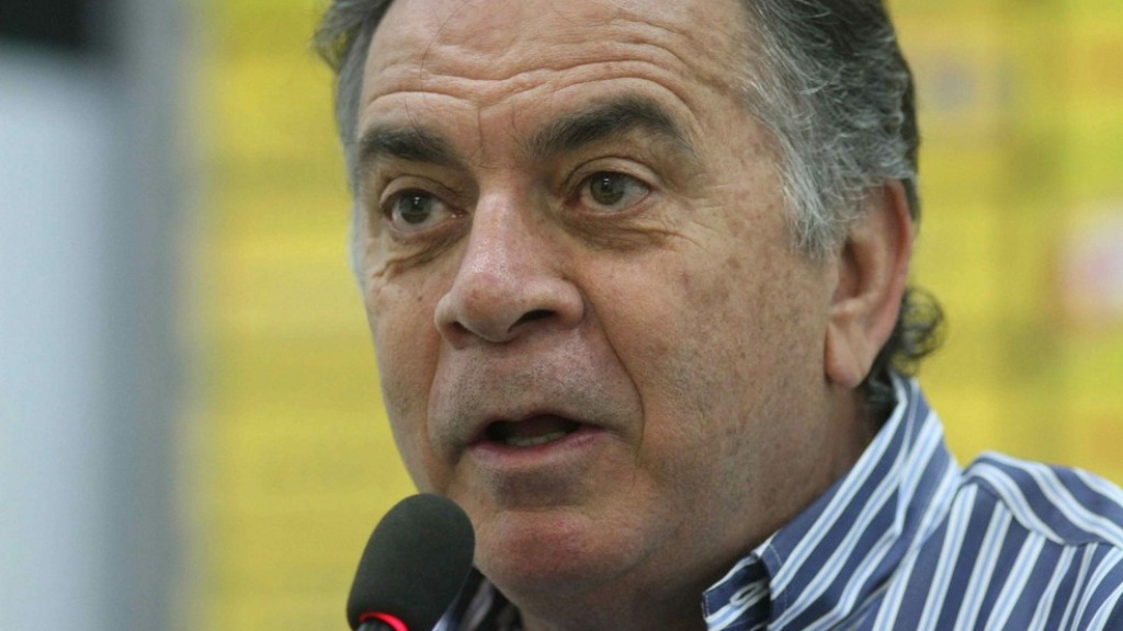 contratar centroavante Botafogo-SP