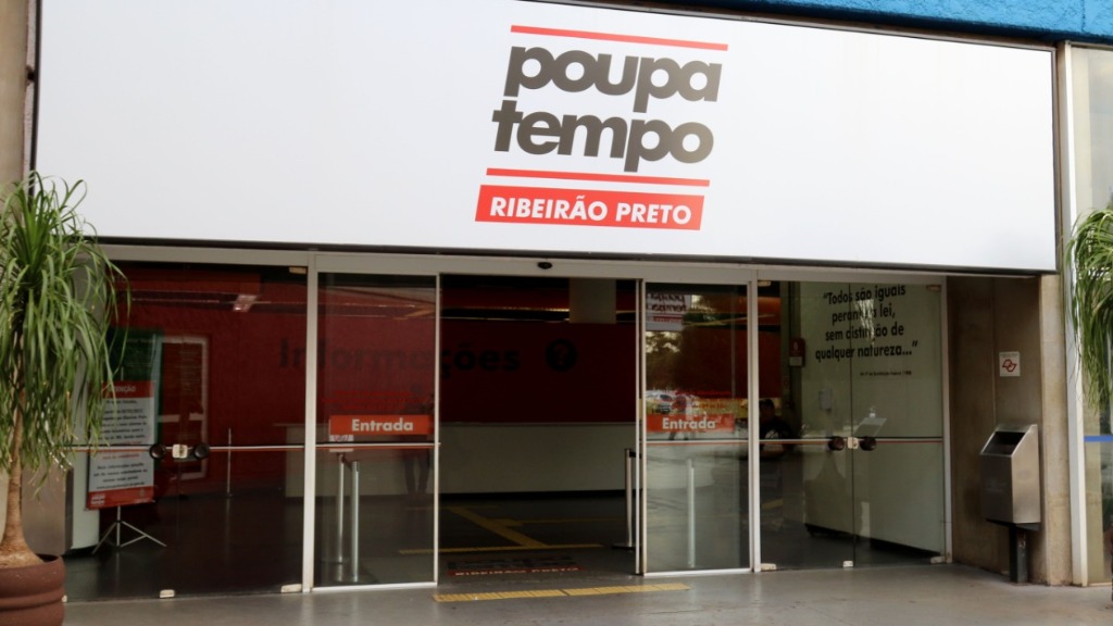 Poupa Tempo fechado