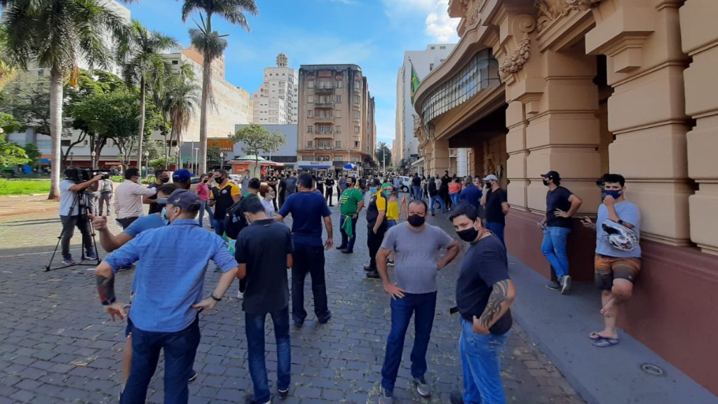 flexibilização bares restaurantes