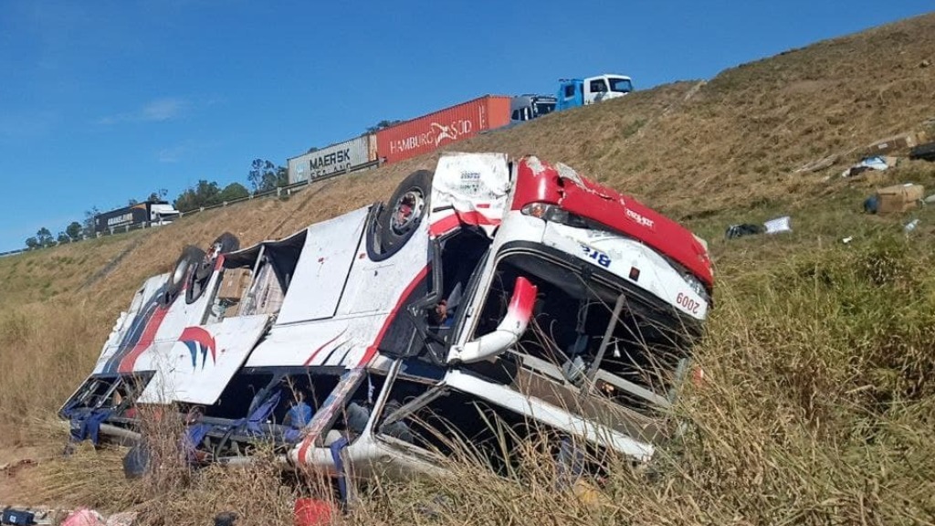 acidente ônibus Rio Claro