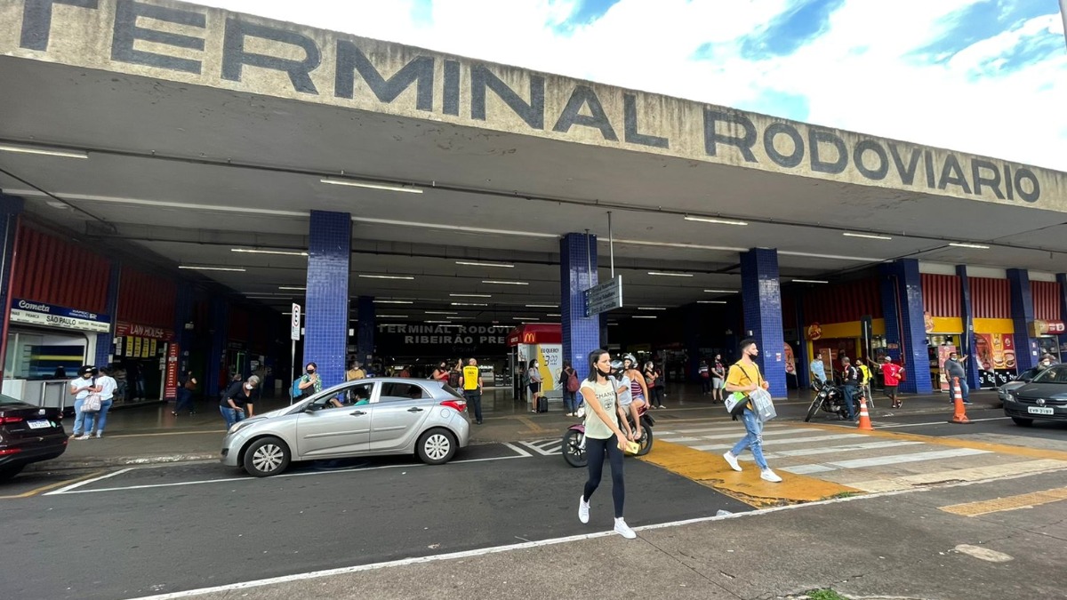 Passageiros rodoviária Ribeirão Preto