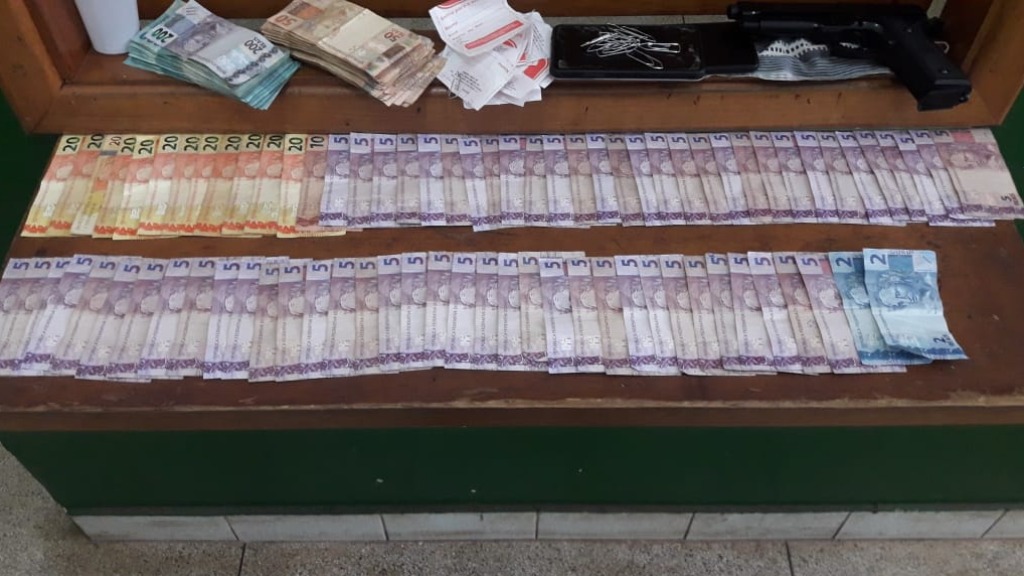 Roubo supermercado Ribeirão