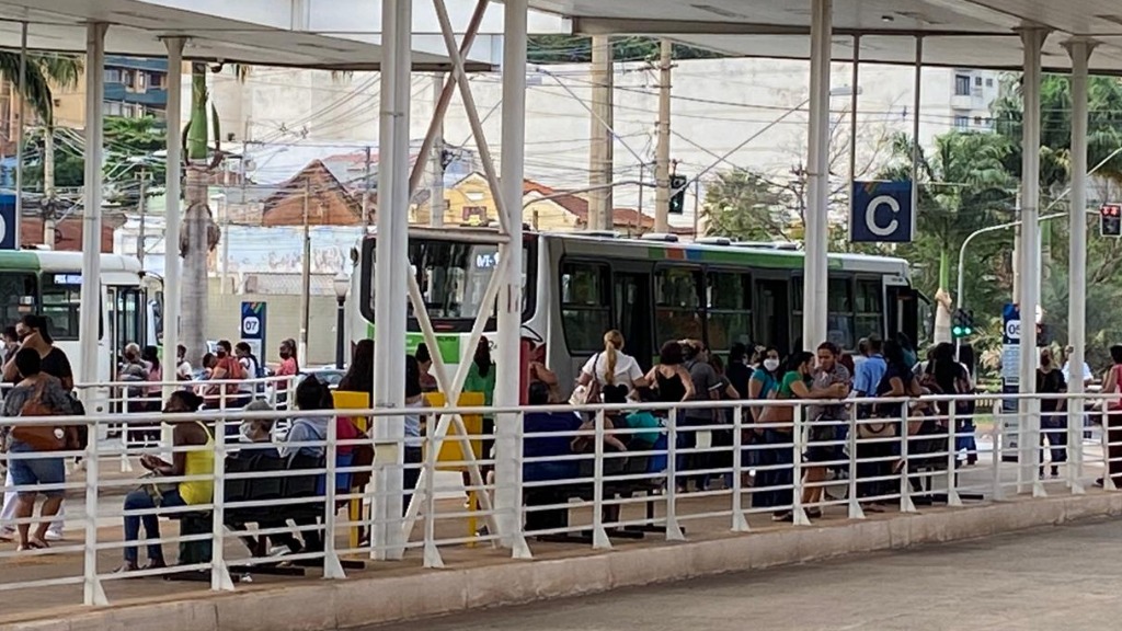 lotação ônibus