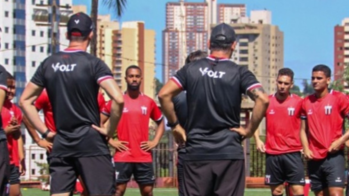 Botafogo-SP volta treinar