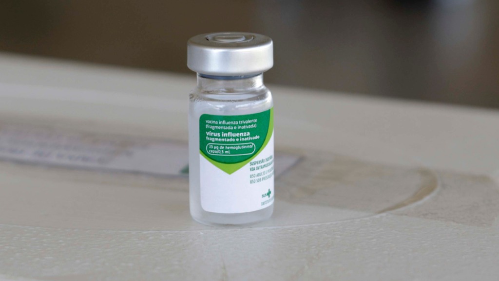 vacina influenza tetravalente