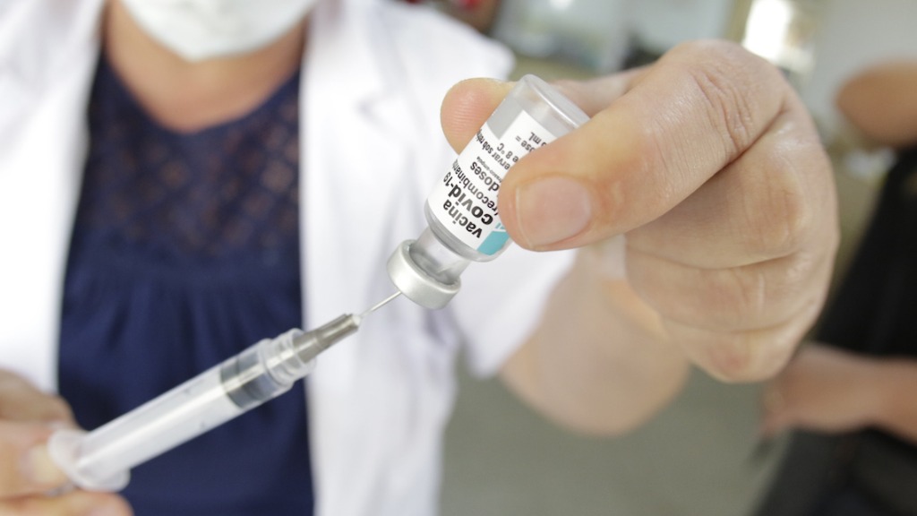 vacinação Astrazeneca Ribeirão