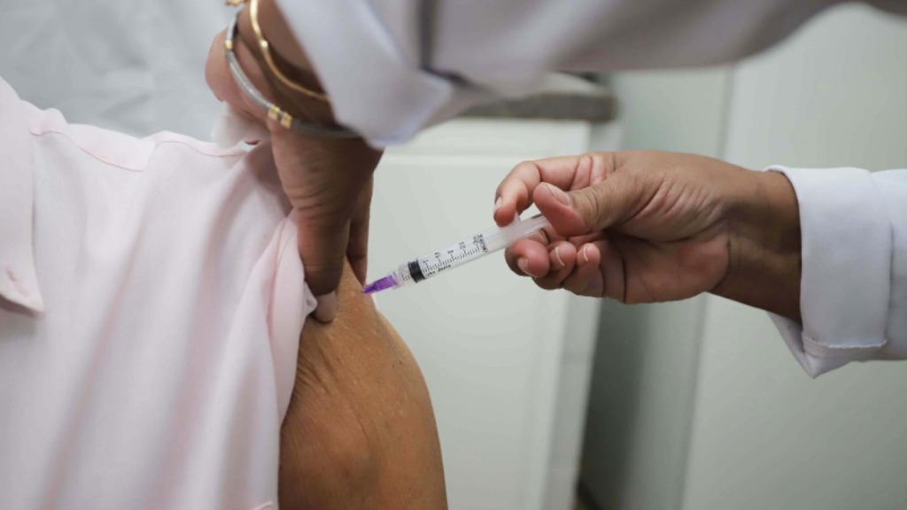 vacinação idosos acima 85 anos